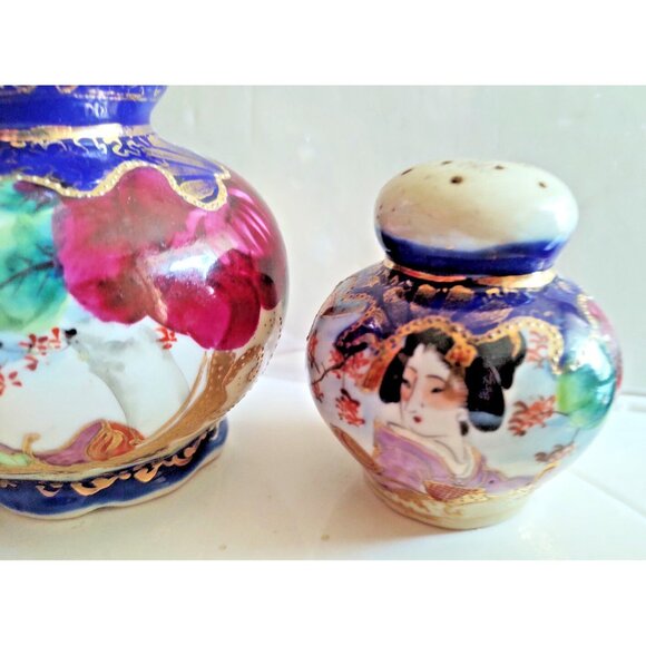 Rare Handpainted Japanese GEISHA Salt & Pepper & Sugar Shaker Set - Picture 4 of 16